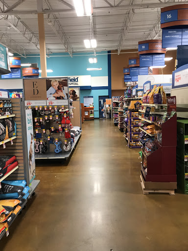 Pet Supply Store «PetSmart», reviews and photos, 750 Main St, Layton, UT 84041, USA