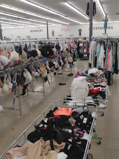 Discount Store «Discount Fashion Warehouse Great Southern», reviews and photos, 3755 S High St, Columbus, OH 43207, USA