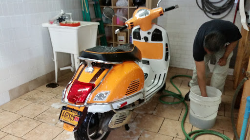 Motor Scooter Dealer «Vespa Queens», reviews and photos, 37-43 Crescent St, Long Island City, NY 11101, USA