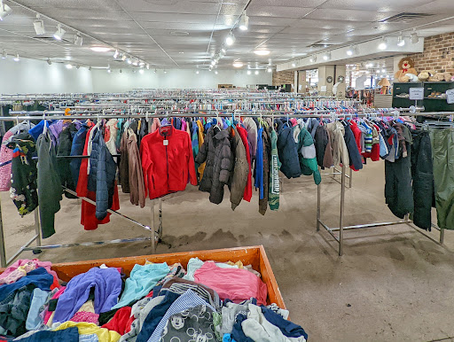 Thrift Store «Thrift 2 Gift», reviews and photos, 900 E Chatham St, Cary, NC 27511, USA