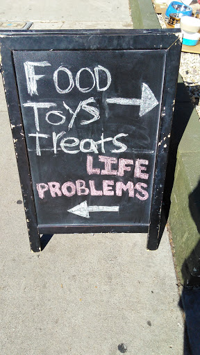 Pet Supply Store «Village Pet Supply», reviews and photos, 4838 Laurel Canyon Blvd, Valley Village, CA 91607, USA