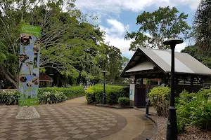 Alexandra Park Zoo image