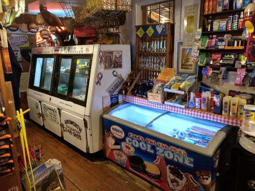 Grocery Store «Shoreless Acres General Store», reviews and photos, 5006 E Lake Rd, Livonia, NY 14487, USA