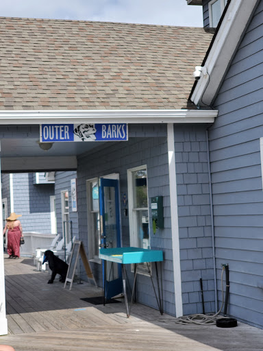 Pet Supply Store «Outer Barks - Water Front Shops», reviews and photos, 1240 Duck Rd, Duck, NC 27949, USA