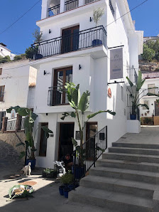 Olive & Ivy Guest House Concejo, 1, 29716 Canillas de Aceituno, Málaga, España