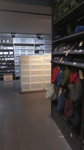 Clothing Store «MUJI Santa Monica», reviews and photos, 2936 Main St, Santa Monica, CA 90405, USA