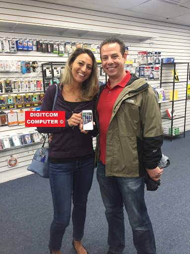 Computer Store «Digitcom Computer & Cell Phone Repair», reviews and photos, 1151 Deer Park Ave, North Babylon, NY 11703, USA