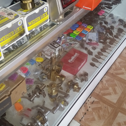 Locksmith «Heloh Locksmith», reviews and photos, 515 Redondo Ave, Long Beach, CA 90804, USA