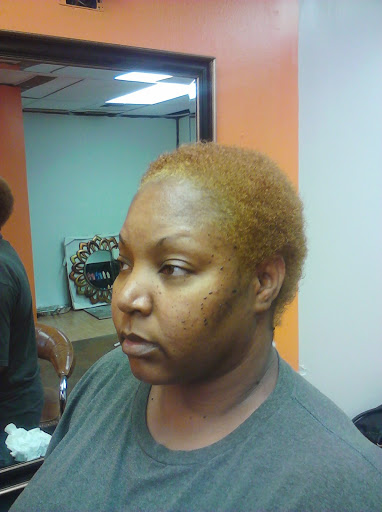 Beauty Salon «Beyond Hair Studio», reviews and photos, 107 1st St E #205, Humble, TX 77338, USA