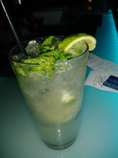 Asian Fusion Restaurant «Trio Club», reviews and photos, 909 E Burnside St, Portland, OR 97214, USA