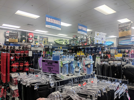 Sporting Goods Store «Big 5 Sporting Goods», reviews and photos, 720 Woollomes Ave Suite 104, Delano, CA 93215, USA