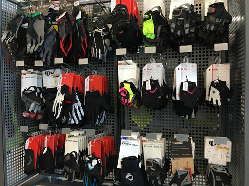 Bicycle Store «The Bicycle Planet», reviews and photos, 340 Robbins Ln, Syosset, NY 11791, USA