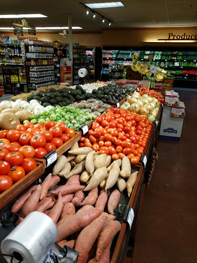 Grocery Store «Quality Food Center», reviews and photos, 17847 1st Avenue South, Normandy Park, WA 98148, USA