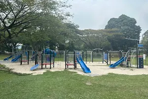 Taman Permainan (Playground) Tasik Shah Alam image