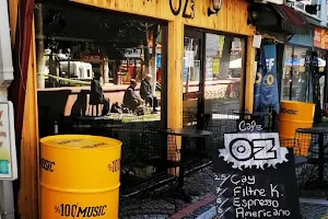 OZ Cafe-Bar image