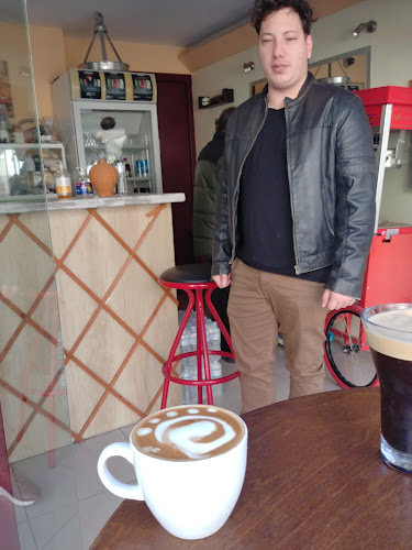 Comentarii opinii despre Καφέ "Κους-Κους"