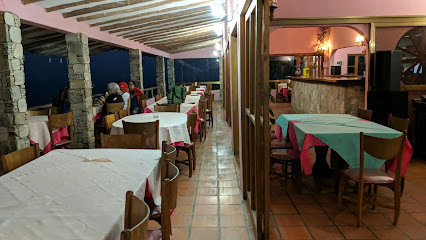 Posada - Restaurant La Hacienda Vieja - San Antonio de Galipan 1164, Vargas