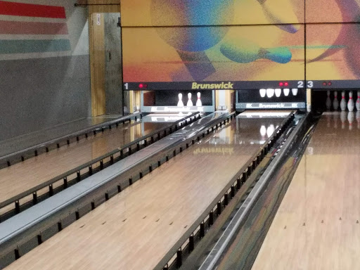 Bowling Alley «San Bruno Bowling Center», reviews and photos, 154 W Main St, Woodland, CA 95695, USA