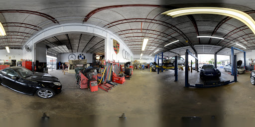 Auto Repair Shop «Euro Auto Performance», reviews and photos, 299 E Oakland Park Blvd, Oakland Park, FL 33334, USA