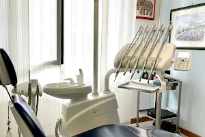Studio Dentistico Viola image