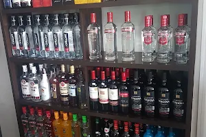 Distribuidora de bebidas - Madruga Drinks - Contagem image