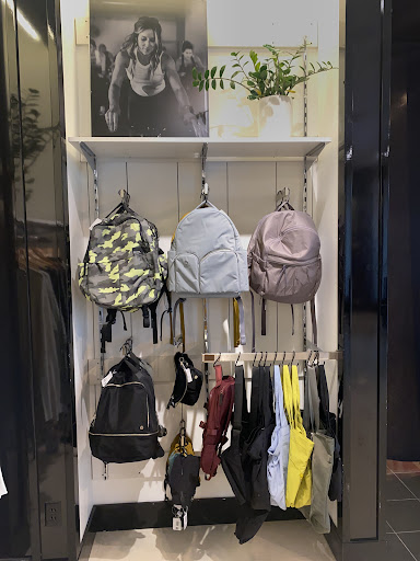 Sportswear Store «lululemon», reviews and photos, 8702 Keystone Crossing #21, Indianapolis, IN 46240, USA