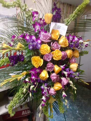 Florist «Fairview Flower Shop», reviews and photos, 1026 Sycamore Dr, Decatur, GA 30030, USA