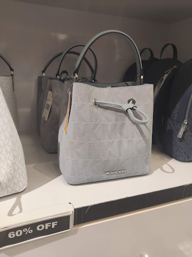 Fashion Accessories Store «Michael Kors», reviews and photos, 3690 Livermore Outlets Dr, Livermore, CA 94551, USA