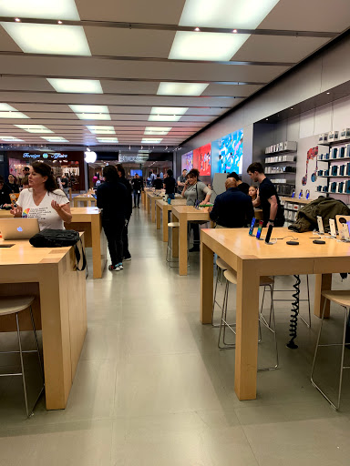 Computer Store «Apple Barton Creek», reviews and photos, 2901 S Capital of Texas Hwy, Austin, TX 78746, USA