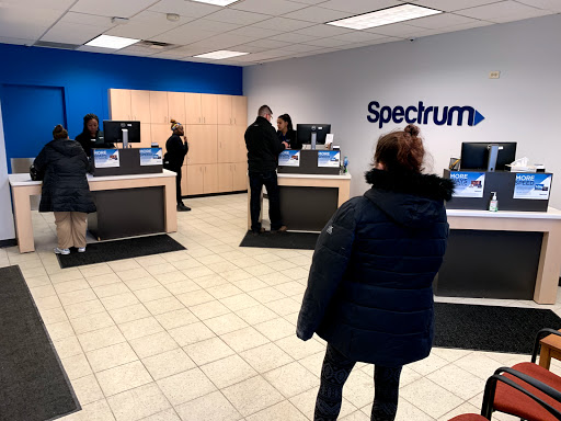 Internet Service Provider «Time Warner Cable», reviews and photos, 1511 S 108th St, West Allis, WI 53214, USA