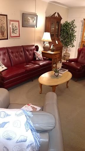 Consignment Shop «What A Find», reviews and photos, 154 Huttleston Ave, Fairhaven, MA 02719, USA