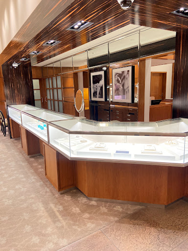 Jewelry Store «Tiffany & Co.», reviews and photos, 2905 E Skyline Dr, Tucson, AZ 85718, USA