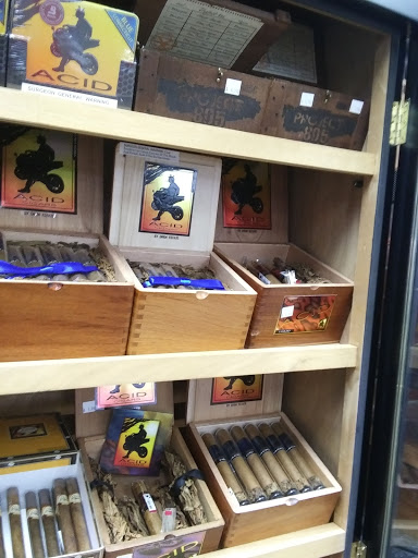 Tobacco Shop «3D SMOKE SHOP», reviews and photos, 7200 Glenview Dr, Richland Hills, TX 76180, USA