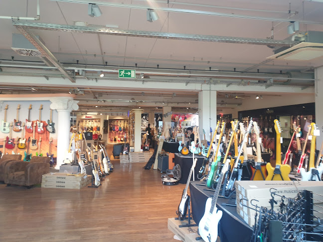 Avaliações doMusic Store Professional Shop em Serpa - Loja de instrumentos musicais