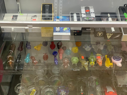 Tobacco Shop «Amsterdam Smoke Shop», reviews and photos, 510 W Court St, Seguin, TX 78155, USA