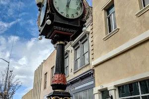 Alibi Clock image