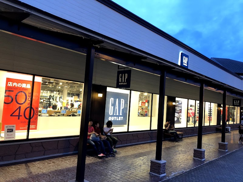 Gap Outlet 土岐プレミアム・アウトレット店