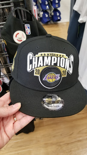 Sporting Goods Store «Big 5 Sporting Goods», reviews and photos, 4780 Pacific Coast Hwy, Long Beach, CA 90804, USA