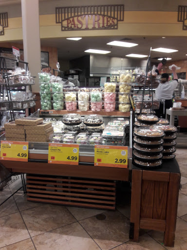 Supermarket «Roche Bros. Marshfield», reviews and photos, 605 Plain St, Marshfield, MA 02050, USA