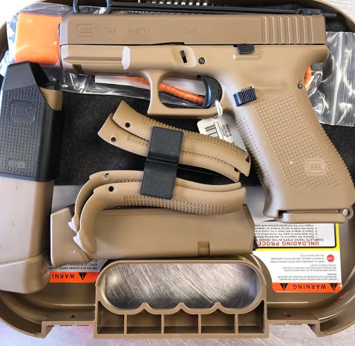 Pawn Shop «Family Jewelry & Pawn (Clermont-Minneola)», reviews and photos, 327 S Hwy 27, Minneola, FL 34715, USA