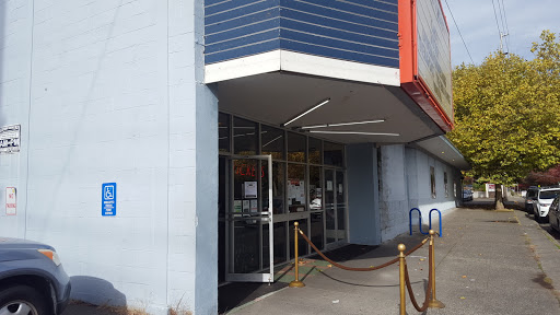Movie Theater «Landmark CREST Theatre», reviews and photos, 16505 5th Ave NE, Shoreline, WA 98155, USA