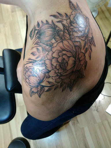 Tattoo Shop «Stuck For Life», reviews and photos, 414 Martin St #3, Greenville, OH 45331, USA