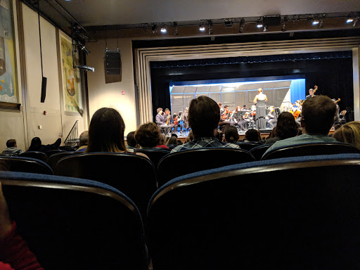 Community Center «Gorton Community Center», reviews and photos, 400 E Illinois Rd, Lake Forest, IL 60045, USA