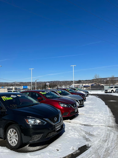 Car Dealer «Serafini Nissan», reviews and photos, 3101 Vestal Pkwy E, Vestal, NY 13850, USA
