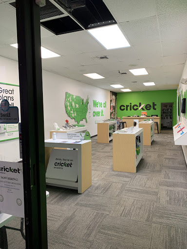 Cell Phone Store «Cricket Wireless Authorized Retailer», reviews and photos, 19337 S Dixie Hwy, Cutler Bay, FL 33157, USA