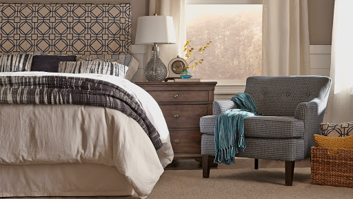 Furniture Store «Hudson’s Furniture & Mattress Outlet», reviews and photos, 3290 W 1st St, Sanford, FL 32771, USA