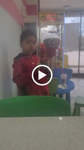 Ice Cream Shop «La Michoacana», reviews and photos, 559 N McLean Blvd, Elgin, IL 60123, USA