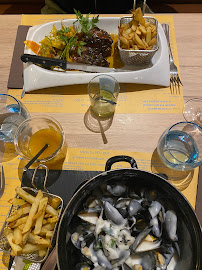 Moules-frites du Restaurant français Le P'tit Amiral à La Rochelle - n°12