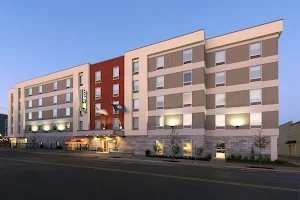 Home2 Suites by Hilton Louisville Downtown NuLu image