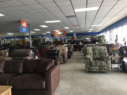 FFO Home, 405 S Poplar St, Searcy, AR 72143, USA, 